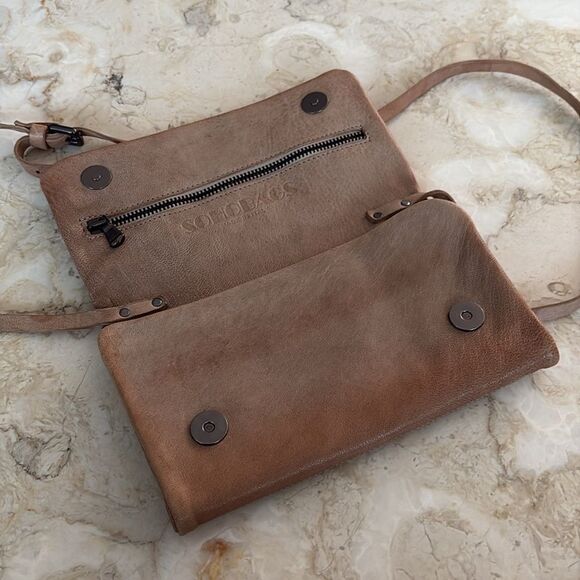 Soho Bags Made In Italy Leather Compact Crossbody Organizer Bag - Picture 10 of 16